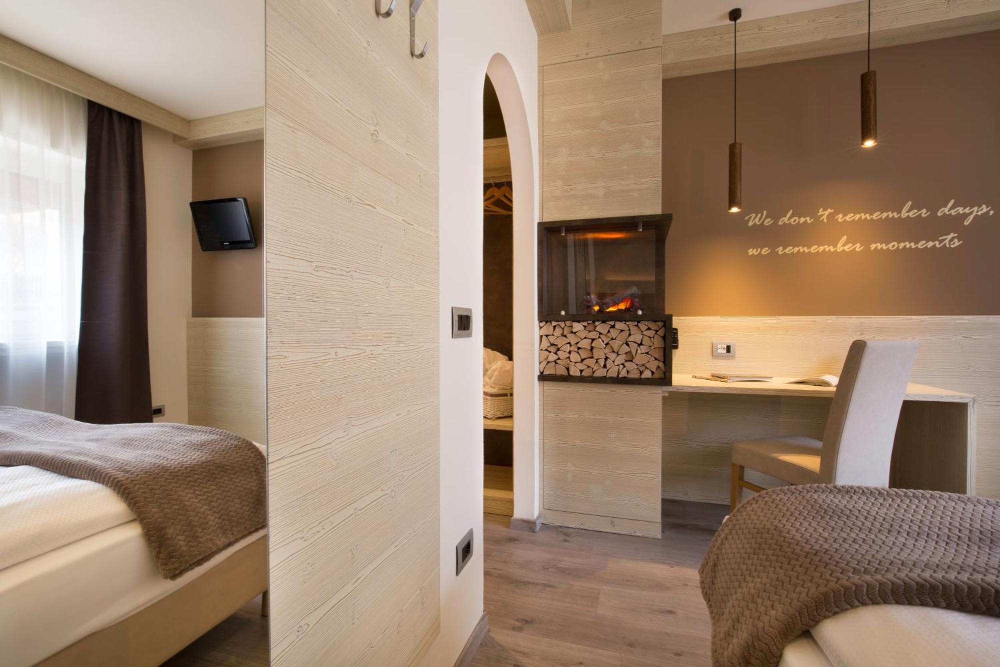Hotel Azola Canazei Luaran gambar